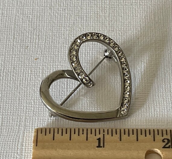 Vintage heart brooch, rhinestone heart pin, Valen… - image 5