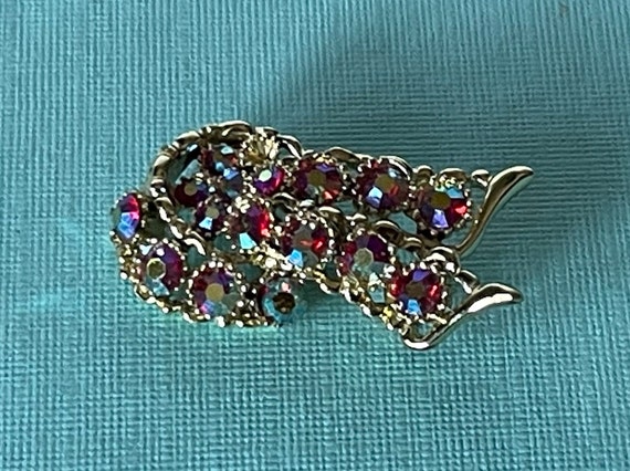 Red aurora borealis vintage - Gem