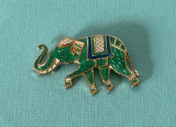 Elephant sale brooch vintage