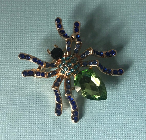 Rhinestone spider pin, green rhinestone spider, bl