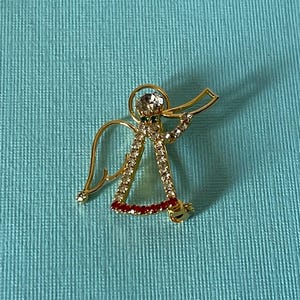 Vintage angel brooch, rhinestone angel pin, Christmas angel brooch, religious gifts, Christian jewelry, choir angel pin, angel brooch,