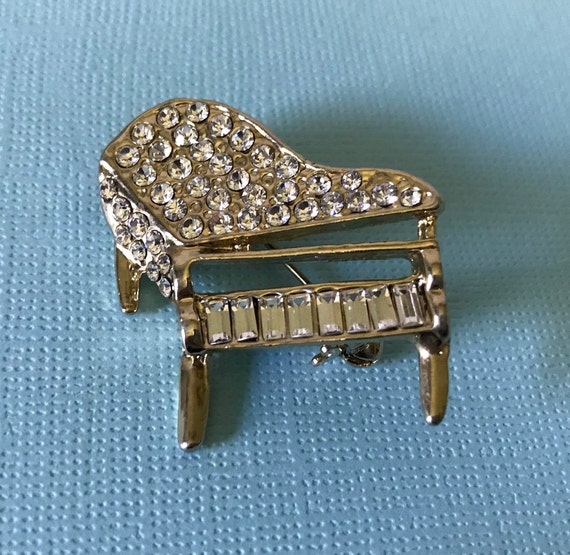 Vintage rhinestone piano pin, vintage piano brooc… - image 1