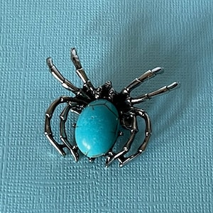 Blue spider pin, turquoise spider pin, spider jewelry, Halloween spider pin, spider brooch, blue turquoise spider pins, Halloween spider pin