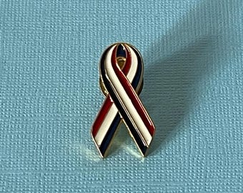 Vintage USA flag ribbon brooch, red white and blue ribbon brooch, MAGA, patriotic brooch, patriotic jewelry, 4th of July, Independence Day