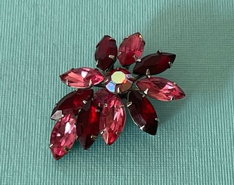 Épingle fleur en strass rose, épingle fleur en strass rouge, épingle fleur haut de gamme, épingle Saint-Valentin, broche fleur, épingles fleur, rose et rouge