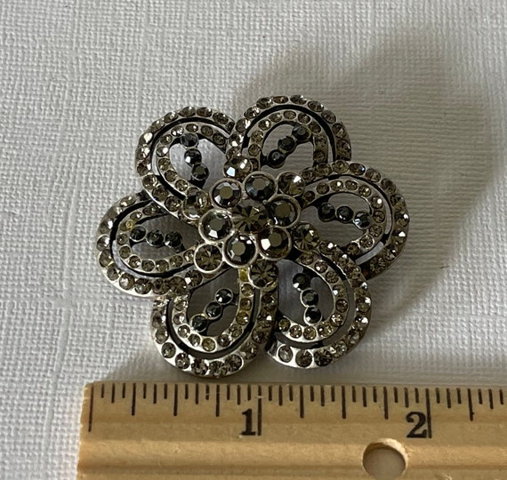Vintage flower brooch, rhinestone flower pin, dai… - image 5