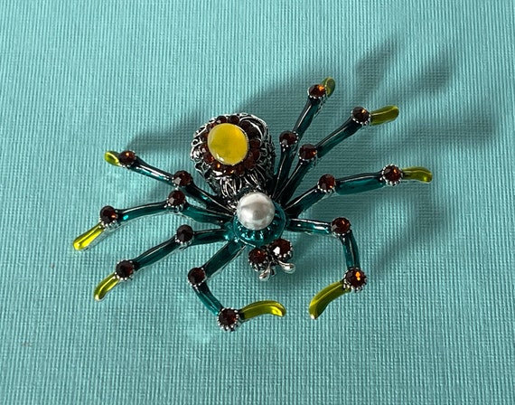 Large spider brooch, rhinestone spider pin, taran… - image 3
