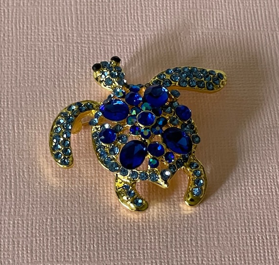 Rhinestone turtle brooch, sea turtle pin, tortoise