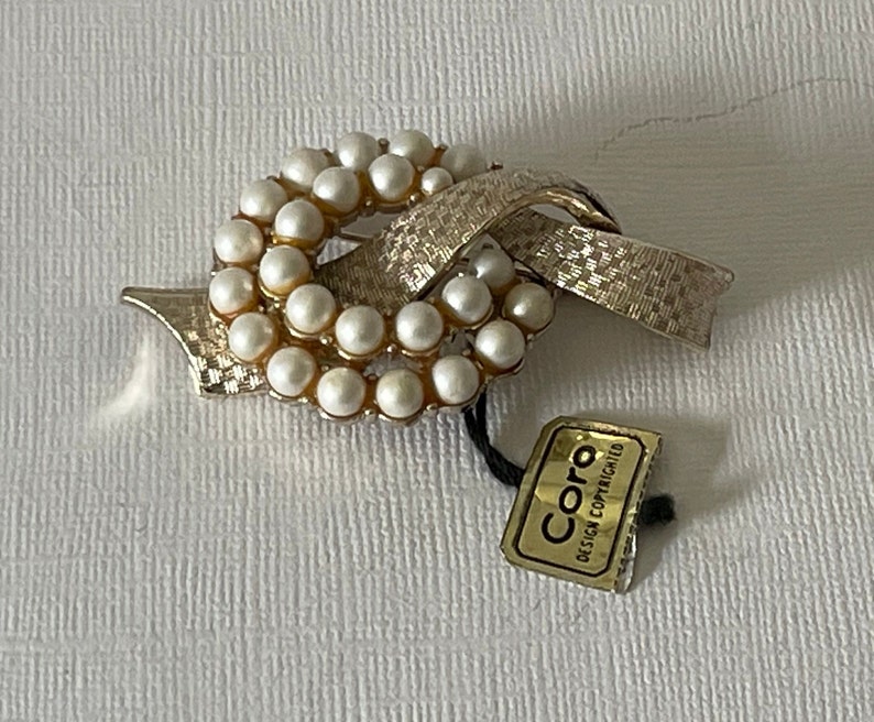 Vintage signed Coro, faux pearl brooch with orignal tag, Coro pin, faux pearl brooch, designer brooch, signed Coro, Coro pin image 4