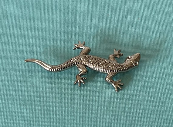 Vintage rhinestone lizard pin, lizard brooch, sil… - image 1