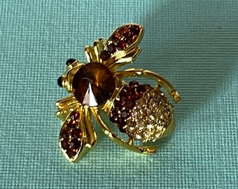 Vintage rhinestone bee pin, bee brooch, brown rhinestone bee pin, bee jewelry, insect pin, insect brooch, insect pin, fly pin, bee pins