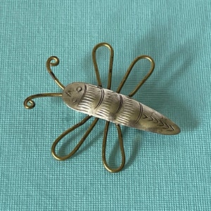 Vintage dragonfly brooch, dragonfly jewelry, insect jewelry, silver dragonfly pin, gold dragonfly pin, dragonflies, wire dragonfly brooch