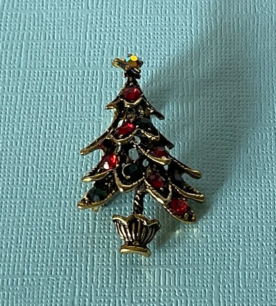 Rhinestone Christmas tree pin, green and red Chri… - image 6