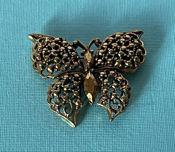 Vintage gold butterfly brooch vintage gold butter… - image 1