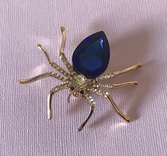 Rhinestone spider pin, spider brooch, blue rhines… - image 3