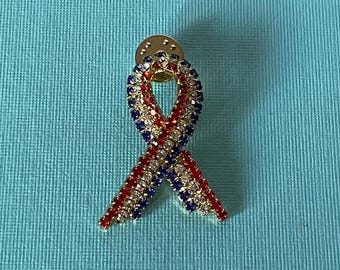 Vintage ribbon brooch, USA ribbon brooch, rhinestone ribbon, flag jewelry, MAGA, patriotic jewelry, 4th of July pin, American flag ribbon