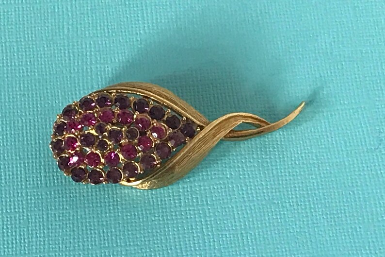 purple flower brooch lavender Vintage pink and purple rhinestone flower pin pink flower brooch hot pink flower pin purple and pink