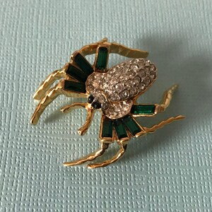 Vintage green rhinestone spider brooch, high end spider pin, spider jewelry, spider brooch, Halloween spider, spider brooch green spider pin image 8