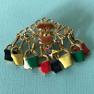 Vintage Order of the Eastern Star dangle brooch, Eastern Star jewelry, masonic jewelry, OES brooch, OES dangle pin, OES well brooch, Oes pin