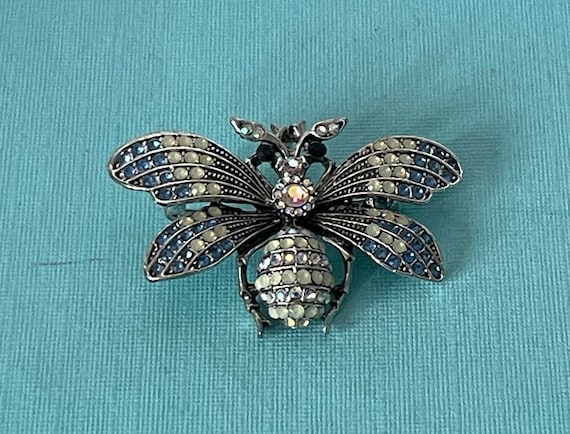 Rhinestone Bumble Bee Brooch Bee Jewelry Bee Pin Blue Bumble Bee Brooch Insect Jewelry Bumble Bee Pin Blue Bee Brooch Insect Brooch Etsy UK