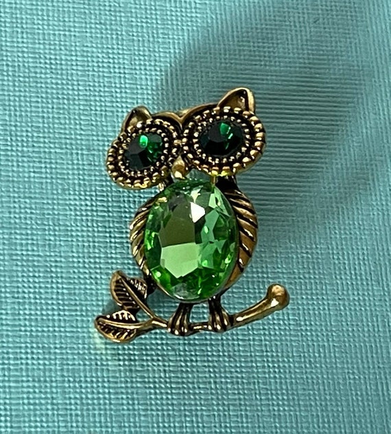 Vintage owl pin, owl brooch, rhinestone owl pin, g