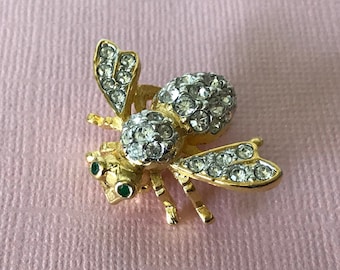 Vintage signed Joan Rivers bee pin, crystal bee pin, Joan Rivers jewelry, bee pin, bee brooch, Joan Rivers bumble bee pin bee jewelry