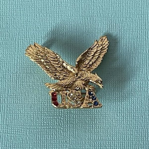 Vintage American Eagle-broche, strassteen VS-pin, VS-vlagspeld, MAGA, bald eagle-pin, patriottische broche, patriottische sieraden, gouden adelaar-pin