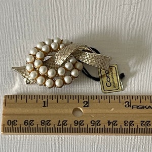 Vintage signed Coro, faux pearl brooch with orignal tag, Coro pin, faux pearl brooch, designer brooch, signed Coro, Coro pin image 5