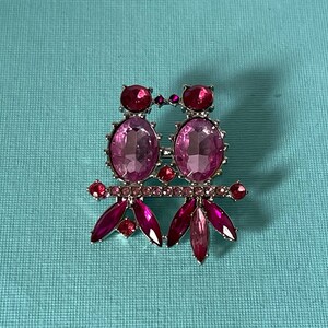 Vintage bird brooch, love bird brooch, pink bird brooch, rhinestone bird pin, bird jewelry, kissing bird pin, Valentine&#39;s day, love birds