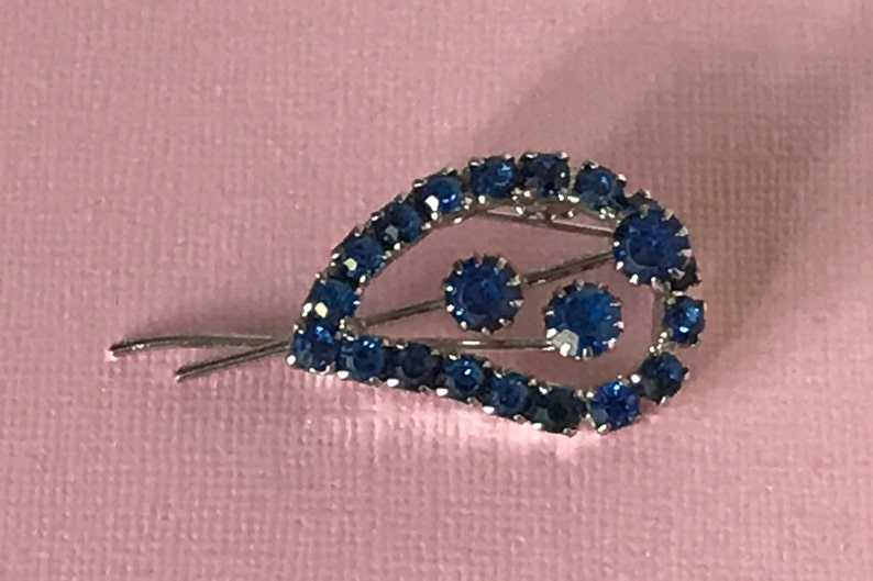 blue leaf brooch two tone blue rhinestone pin Vintage blue rhinestone flower pin high end flower pin vintage rhinestone flower brooch