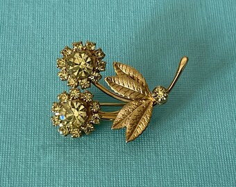 Vintage rhinestone flower pin, high end flower brooch, vintage yellow flower pin, sunflower brooch, flower brooch, daisy, rose, gold flower