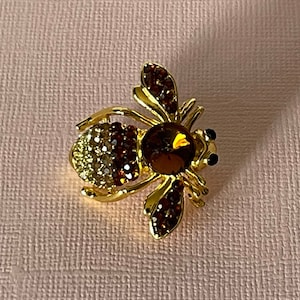 Vintage rhinestone bee pin, bee brooch, brown rhinestone bee pin, bee jewelry, insect pin, insect brooch, insect pin, fly pin, bee pins