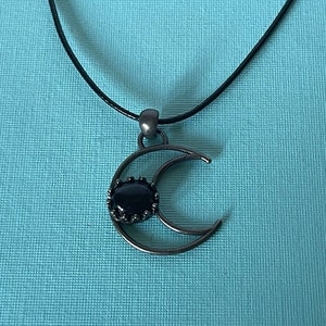 Crescent moon necklace, black agate crescent moon pendant, moon necklace, moon jewelry, waning moon, crescent moon jewelry, 20&quot; necklace
