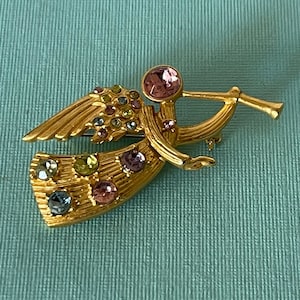 Vintage angel brooch, rhinestone angel pin, gold angel brooch, angel jewelry, angel with horn, Gabriel, religious jewelry, Christian jewelry