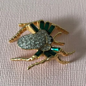 Vintage green rhinestone spider brooch, high end spider pin, spider jewelry, spider brooch, Halloween spider, spider brooch green spider pin image 3