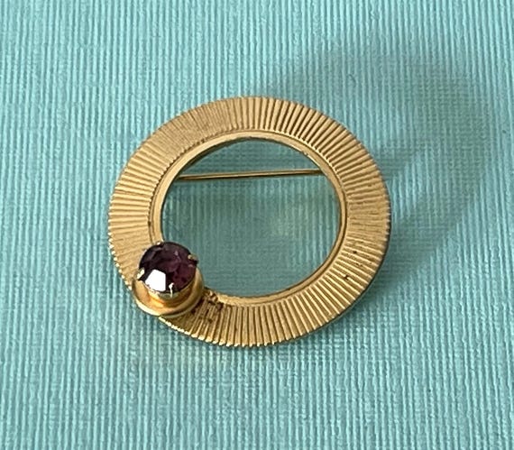 Vintage purple rhinestone circle pin, amethyst rhinestone pin, infinity pin, purple rhinestone circle brooch, vintage circle pins, circle
