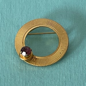 Vintage purple rhinestone circle pin, amethyst rhinestone pin, infinity pin, purple rhinestone circle brooch, vintage circle pins, circle