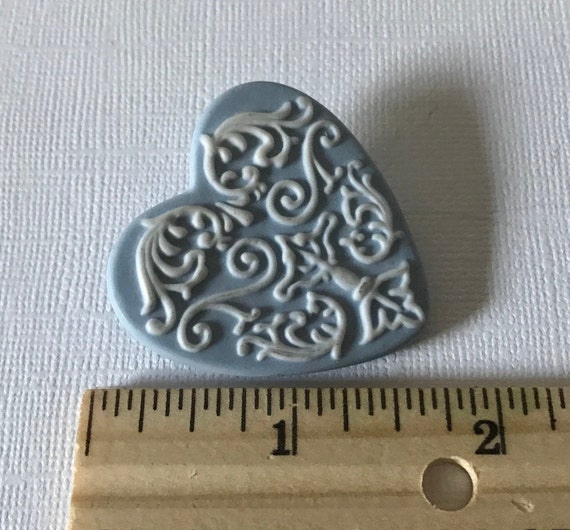 Vintage heart brooch, signed Wedgewood heart broo… - image 4