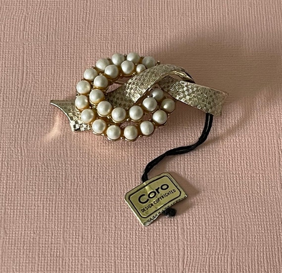 Vintage signed Coro, faux pearl brooch with orign… - image 2