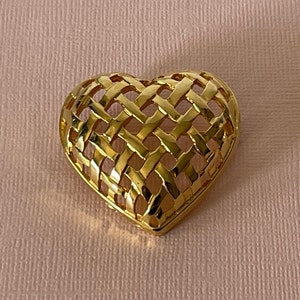 Vintage heart brooch,, gold heart brooch,, woven heart pin, lattice heart pin, Valentine&#39;s heart brooch, Valentine&#39;s jewelry, heart jewelry