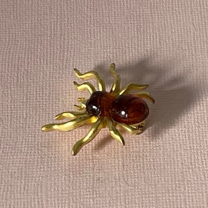 Vintage spider pin, gold spider pin, spider jewelry, brown and gold spider brooch, spiders, Halloween spider pin, Halloween pin, insect pin