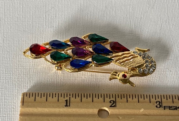 Vintage rhinestone peacock brooch, multi colored … - image 5