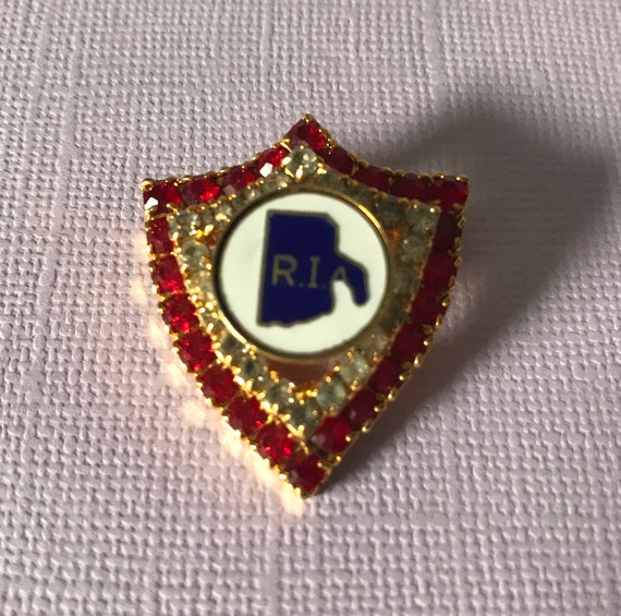 Vintage rhinestone Rhode Island Pin, high end Rhio