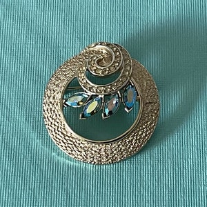 Vintage signed Kramer of New York brooch, rhinestone Kramer pin, blue rhinestone circle pin, signed Kramer, designer pins, RARE Kramer pin