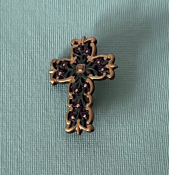 Vintage cross brooch, cross with flowers, gold cr… - image 3