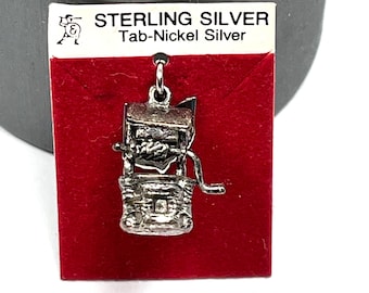 Breloque « Puits de vœux » en argent sterling vintage NSA