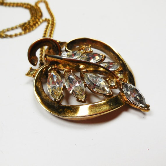 Vintage Pendant Necklace Shiny Gold Tone with Rhi… - image 9