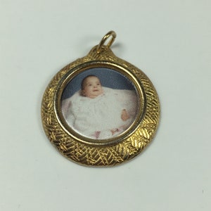 Ptl gold locket sale