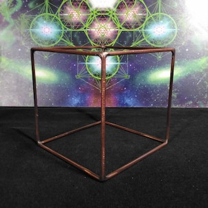 銅製キューブ：スピリチュアルなグラウンディングのための装飾 - 複数の仕上げオプション