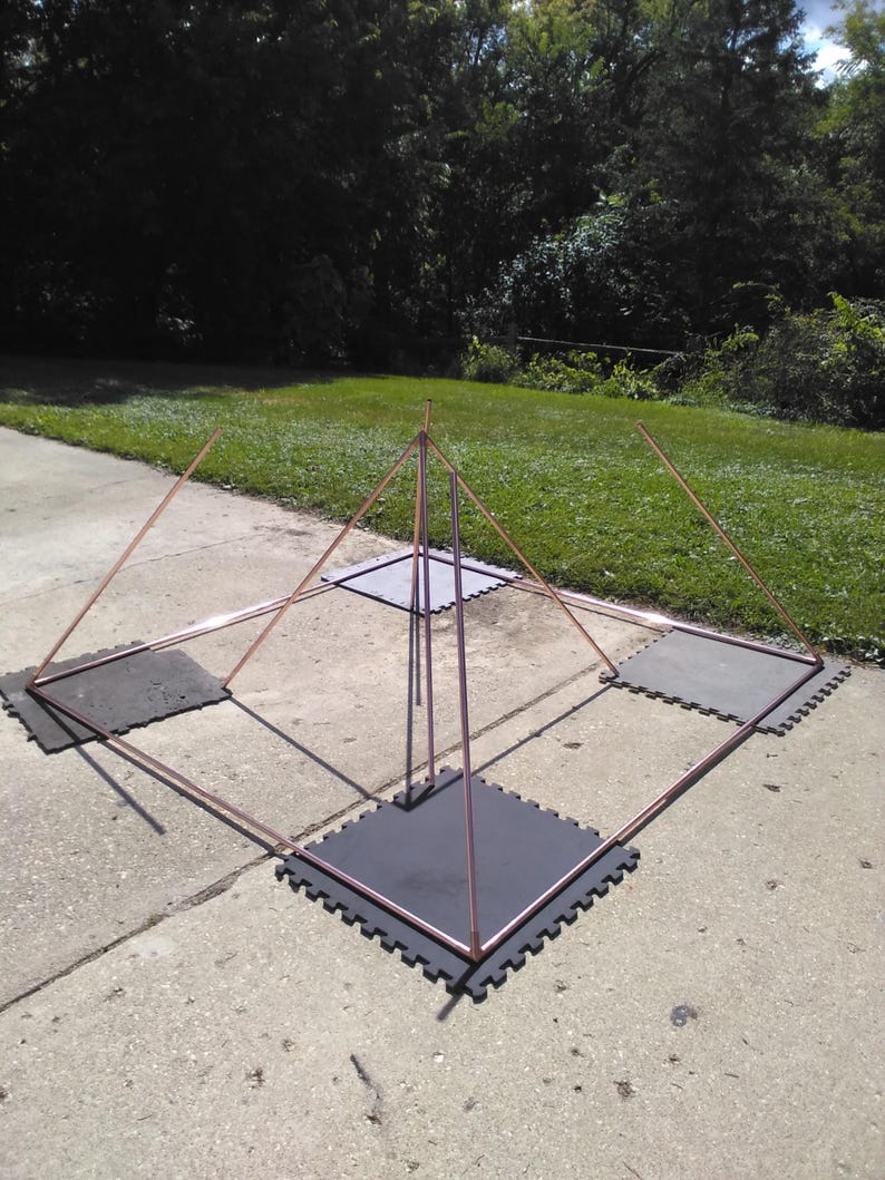 Pirámides de tubo de cobre con ángulo de vértice de 51,83 imagen 5